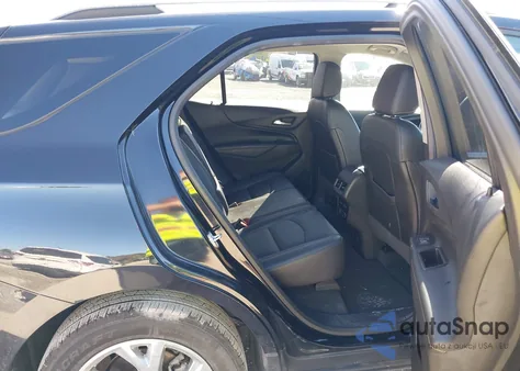 2018 Chevrolet Equinox Premier z USA, uszkodzony, nr VIN 2GNAXVEV9J6160895